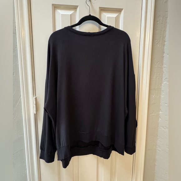 Universal Standard M (18_20) Lauren Core Sweatshirt, Black - Picture 3 of 6